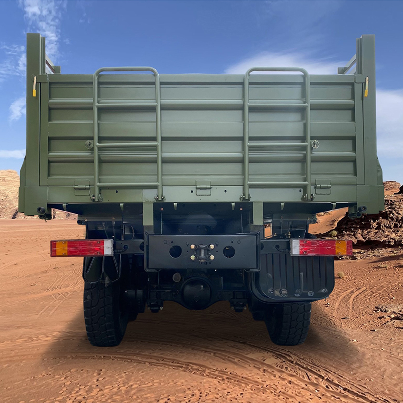 China Factory 8x8 All Wheel Drive Professional Off Road Truck Chassis