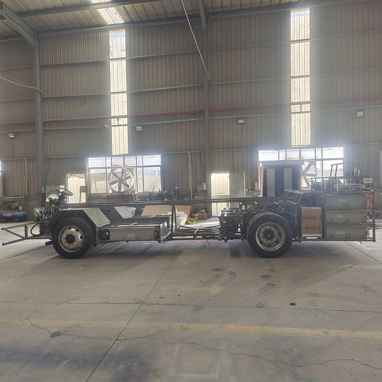 China Factory 8,5m Electric Luxury City Comuter Bus Chassis Chassis