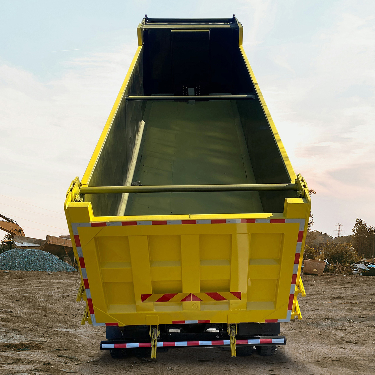 China Factory 8x4 Caminhão de despejo pesado 50 toneladas de transporte diesel de carro