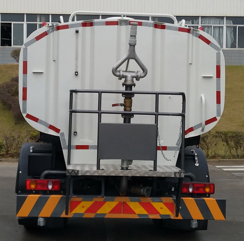 Caminhão de aspersão multifuncional de fábrica da China, veículo limpo e ecológico equipado com sistema de pulverização avançado.