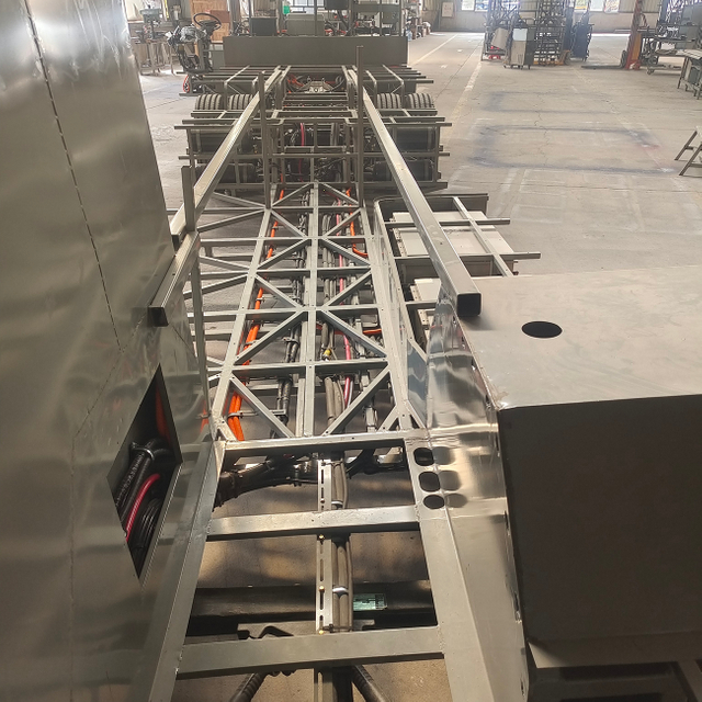 China Factory 12m Electric City Luxury Comuter Bus Chassis Design