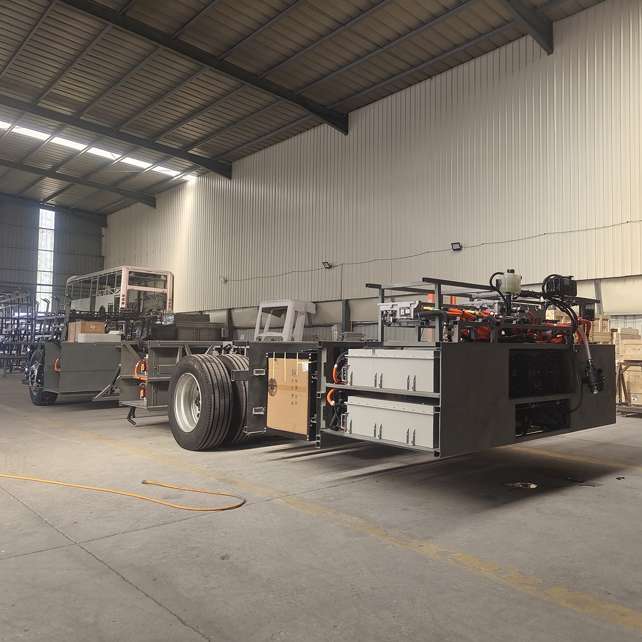 12m confortável chassi de treinador elétrico puro - dedicado ao turismo de luxo/transporte de passageiros suburbanos